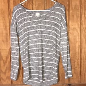 ❤️A NEW DAY Stripped Gray long sleeve shirt
